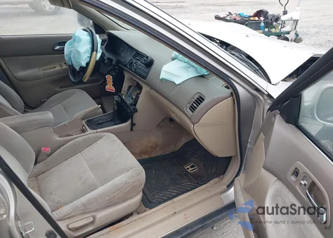 1997 Honda Accord Se z USA, uszkodzony, nr VIN 1HGCD5607VA051584